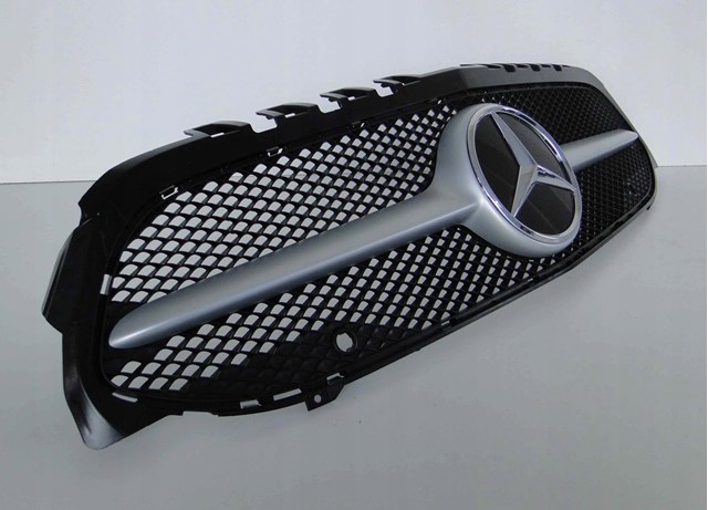 Купити A1778880000 Mercedes Захисна решітка радіатора