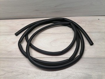 A0997270300 Mercedes Ущільнювач двері передньої (на кузові)