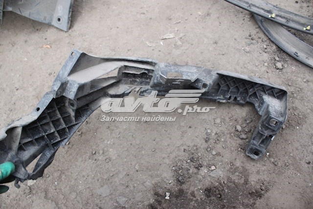 A1666200691 Mercedes Рамка радіатора ліва