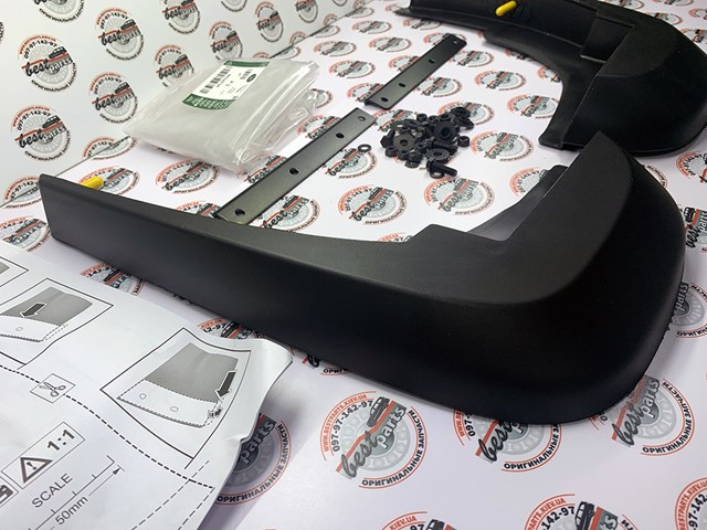 VPLEP0389 Land Rover Комплект передніх бризковиків