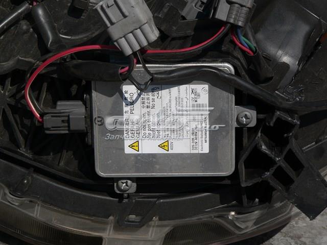 Купити 8301B592 Mitsubishi Права блок фара
