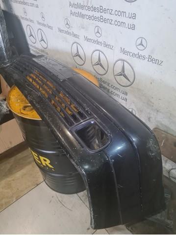 Передній бампер A2108850125 Mercedes