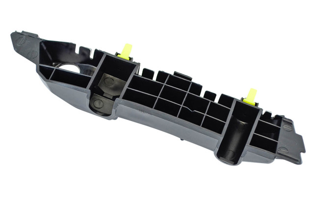 Праве кріплення переднього бампера FPS FP3263932 ціна, від 5.63 USD