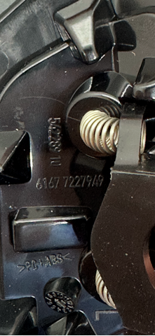 Накладка форсунки омивача фари передньої TQ25231 Tqparts