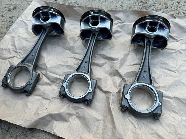 Поршень (комплект на мотор), STD Mazda PEY911SA0 ціна, від 28.15 USD