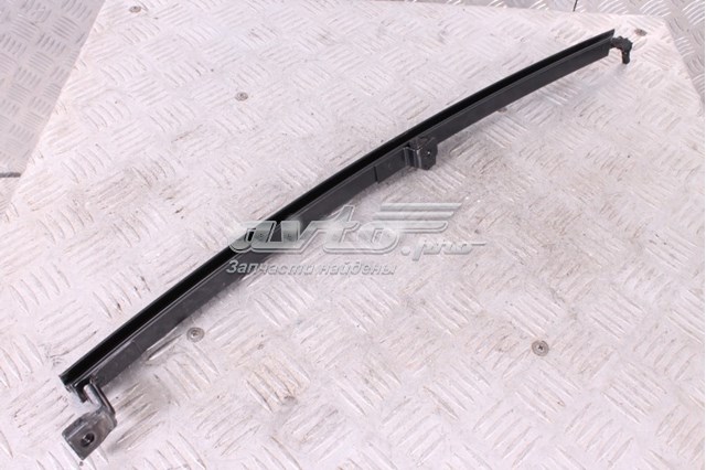 GHK172602B Mazda Направляюча скла рамки двері, задньої правої
