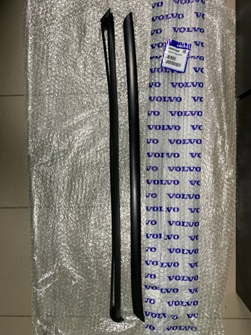 39803246 Volvo 