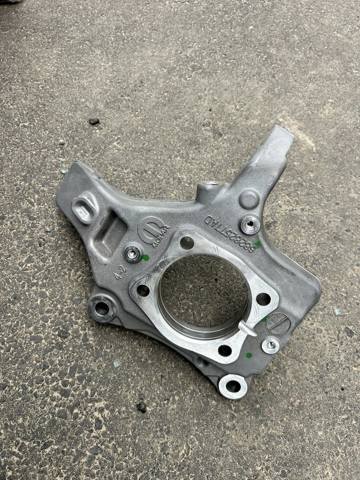 Купити K68282577AE Fiat/Alfa/Lancia Цапфа поворотного кулака