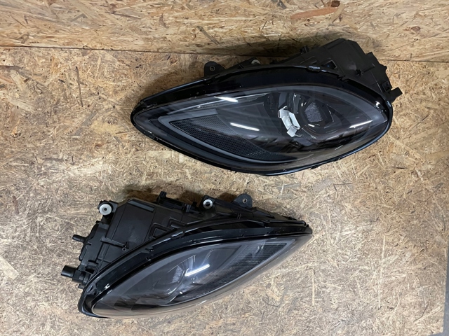 Купити 95B941016J Porsche Фара правая