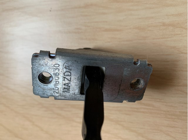 Купити D10E58270 Mazda 