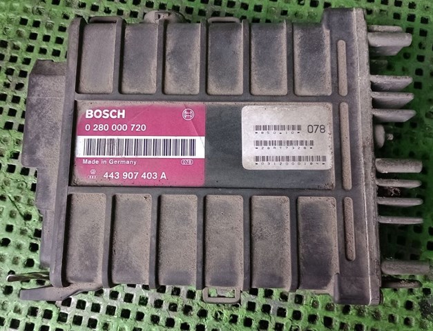 Електронний блок керування двигуном 443907403 VAG