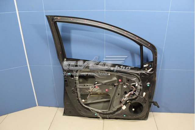 Двері передні ліві 6700252340 Toyota