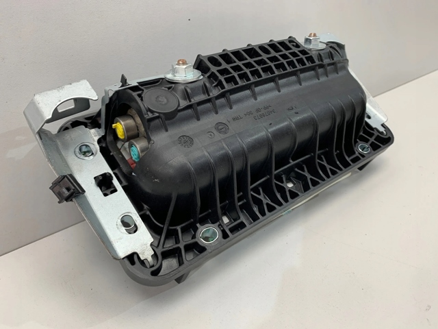 7P5880204 VAG Подушка безпеки пасажира