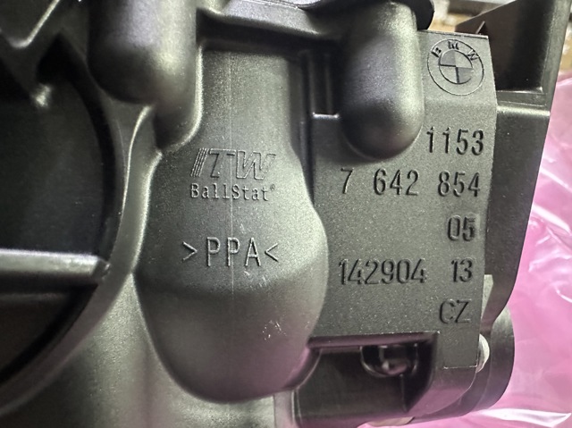 Корпус термостата 11537642854 BMW