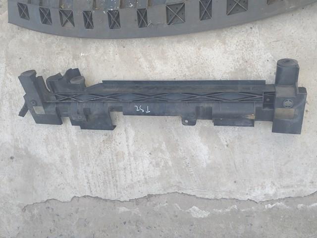215424BE0A Nissan/Infiniti Подушка радіатора охолодження, верхня