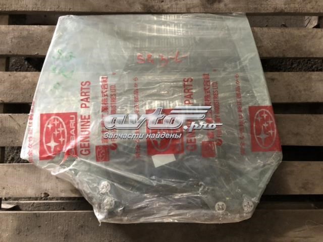Скло задньої двері правої GS6715D310 XYG