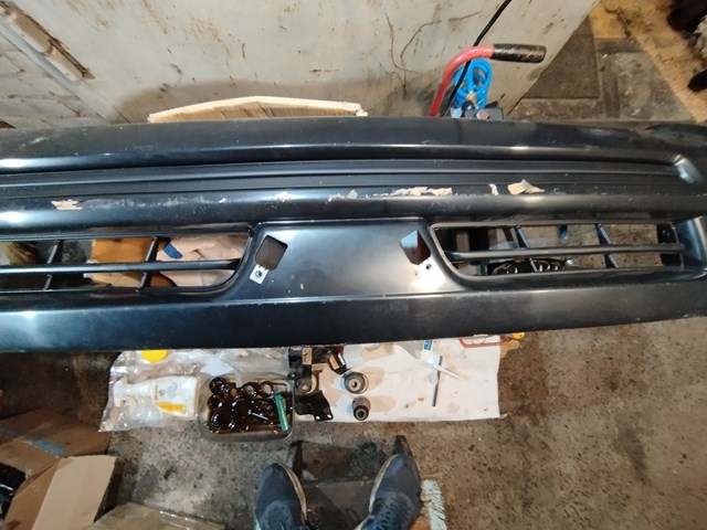 5211960988 Toyota Бампер передній в зборі