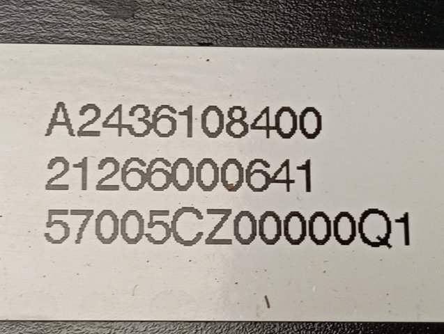 Підсилювач заднього бампера A2436108400 Mercedes