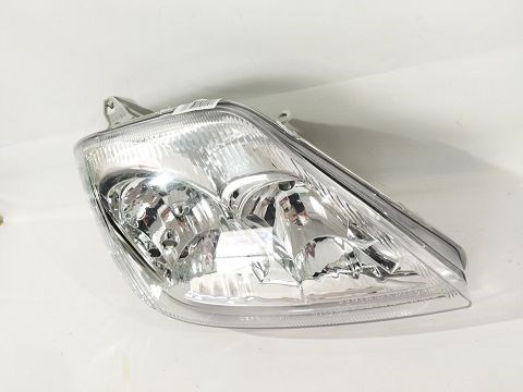 Фара правая FPS FP7012R4E ціна, від 91.31 USD