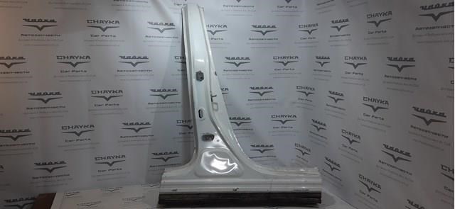 KB7W70360A Mazda Амортизаційна стійка центральна, права