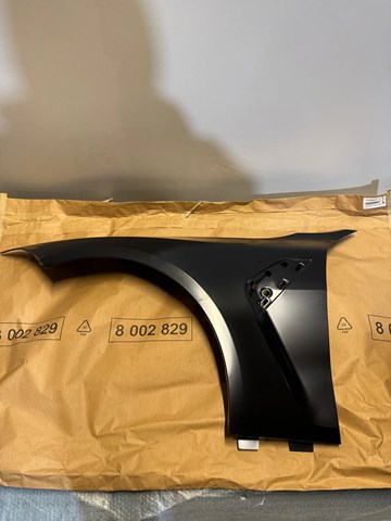 41008083535 BMW Переднє ліве крило