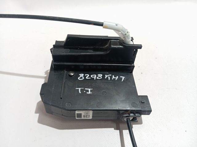 Замок задньої двері, лівої Peugeot/Citroen 9826137680