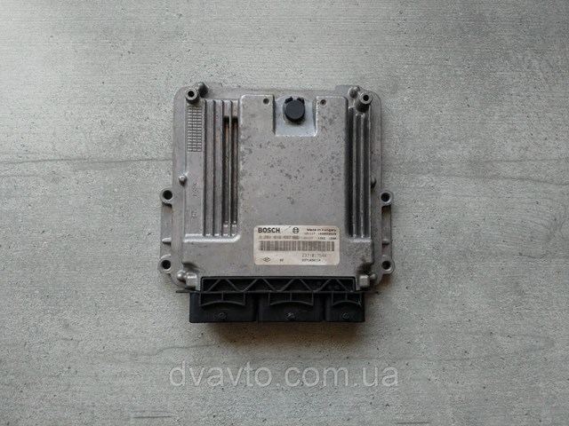 Блок двигуна Renault (RVI) 237101754R