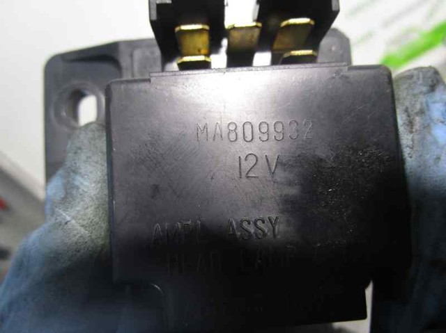  Mitsubishi MA809932