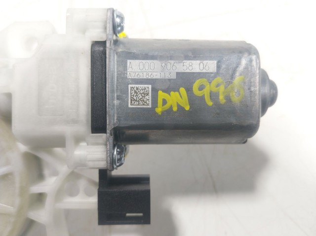 Привід ліфта передній Mercedes A0009062910