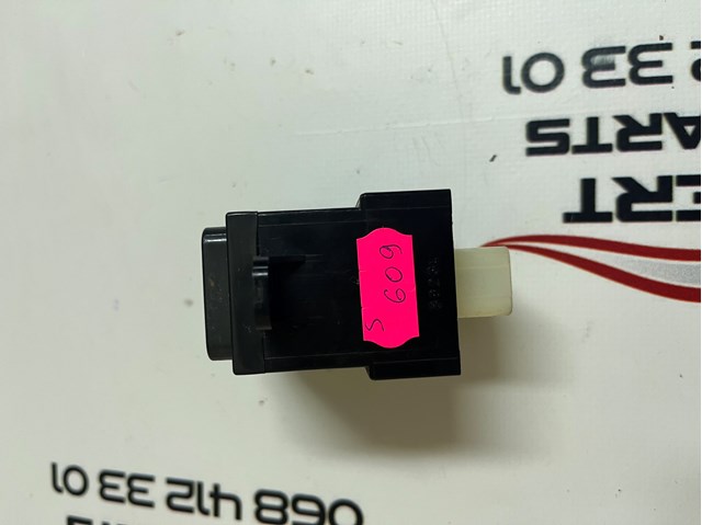 83245SC011 Subaru 
