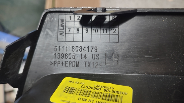 51118084179 BMW 