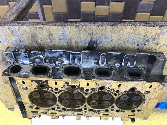 8200408642 Renault (RVI) Головка циліндрів