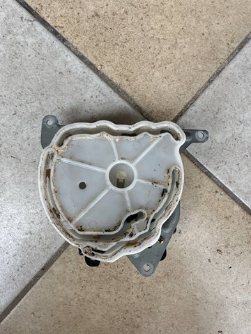  637008610 Toyota