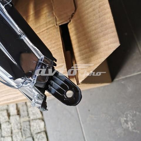 Фара ліва 8117002S70 Toyota