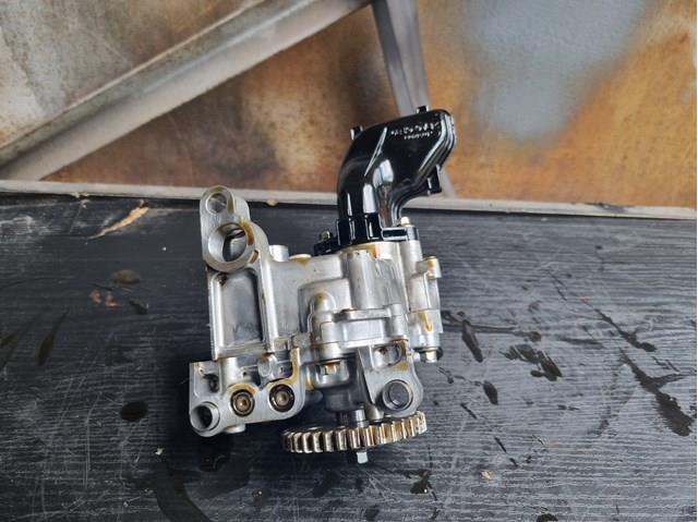 Масляний насос PY0114100 Mazda