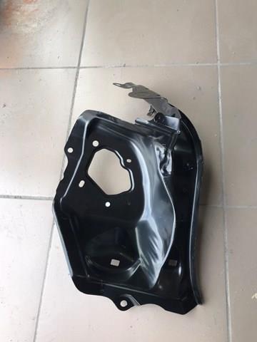 Крило заднє Toyota 6160233240 ціна, від 83.73 USD