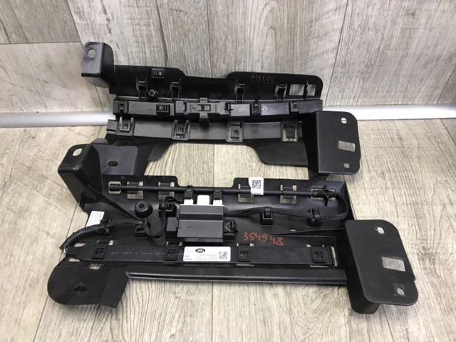  Land Rover LR070763 ціна, від 38.00 USD