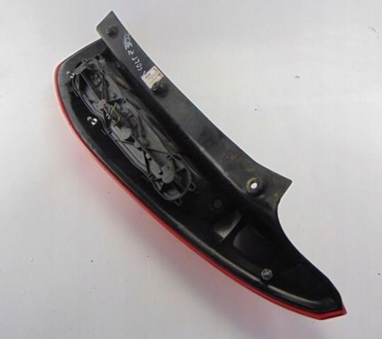  Mitsubishi MR957373