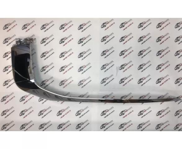 Купити 6407A272 Mitsubishi Молдинг переднього бампера, правий