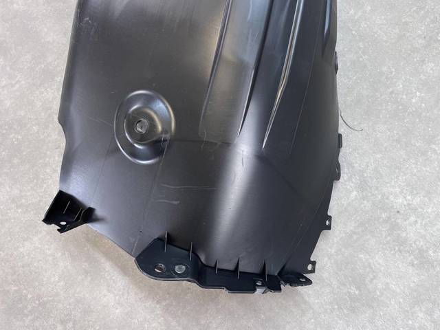 Купити 80001631 Volvo Підкрилок передній правий