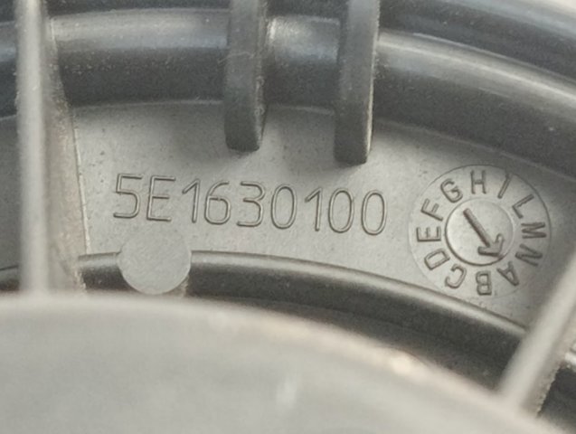 Купити 5E1630100 Peugeot/Citroen Електродвигуни (електродвигун обігрівача) або розетка причепа штепсельная
