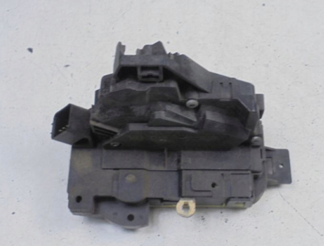  Ford 2S4AA26413BB ціна, від 15.79 USD
