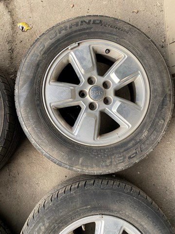  Chrysler 5LB99PAKAA