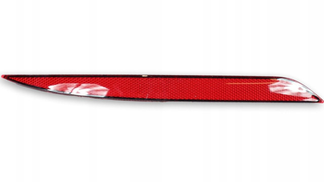 ZTS1404R Signeda Правий катафот бампера