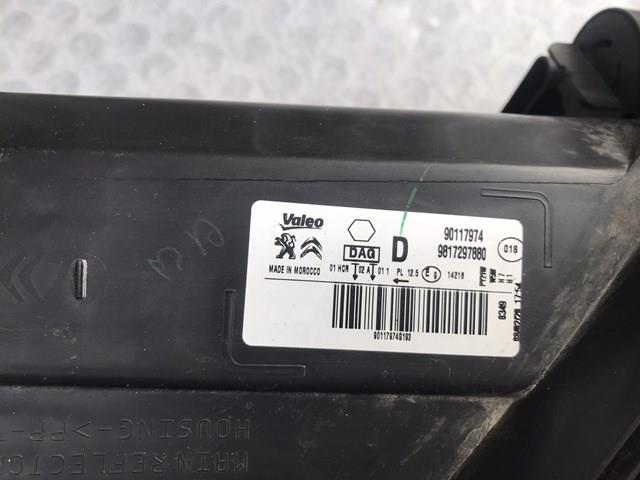 Фара правая VALEO 450779 ціна, від 263.37 USD