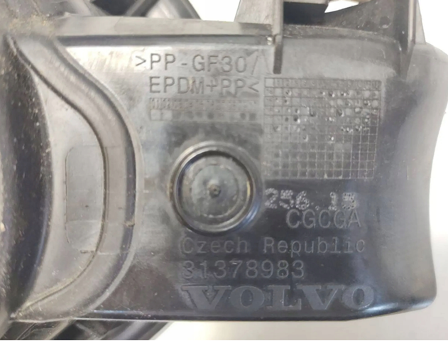 Порт зарядки Volvo 31378983