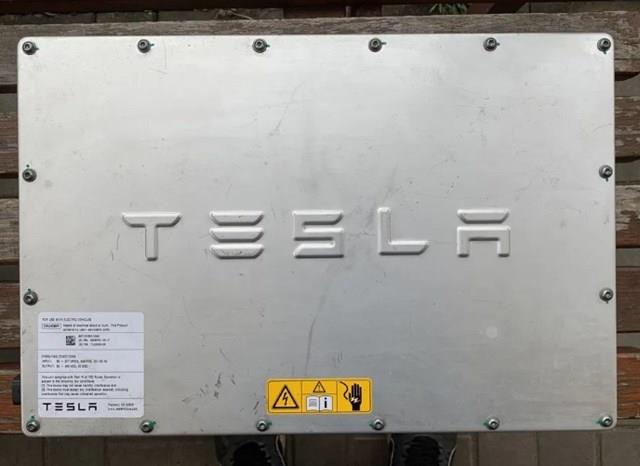  600927800F Tesla