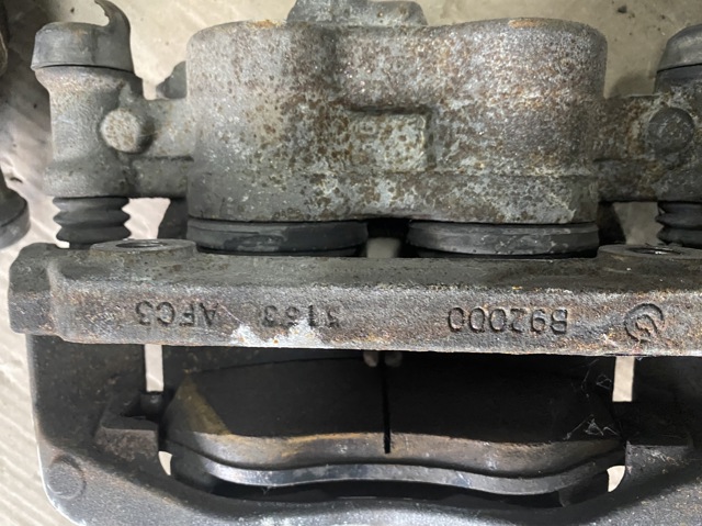 Передні тормозні колодки A4474201201 Mercedes