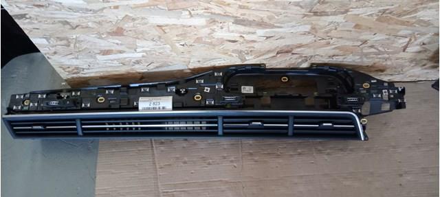 Решітка повітроводу права VAG 4M1820902AR6PS ціна, від 126.67 USD