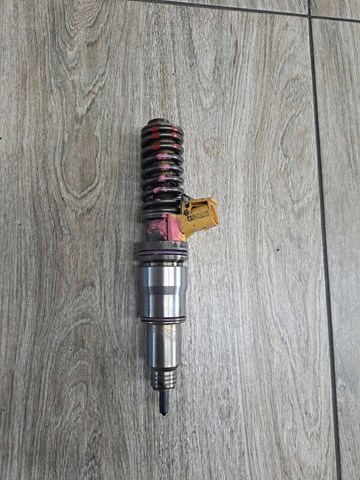 Купити 21569191 Volvo Форсунка дизельна в зборі, розпилювач + тримач